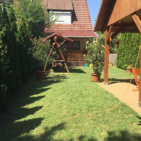 Pakasz Nyaralohaz Villa Tiszafüred Exteriör bild