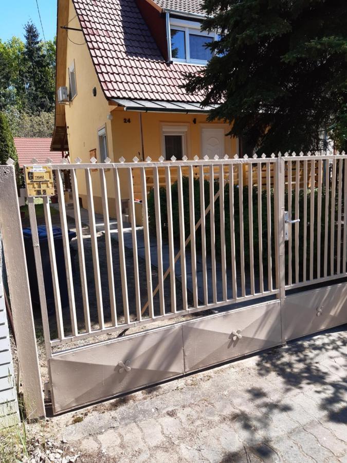 Pakasz Nyaralohaz Villa Tiszafüred Exteriör bild