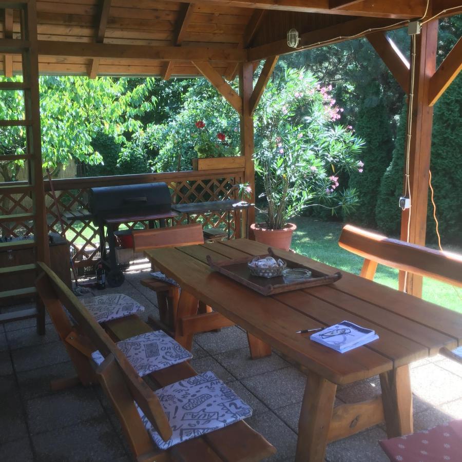 Pakasz Nyaralohaz Villa Tiszafüred Exteriör bild